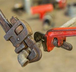 wrenching a pipework